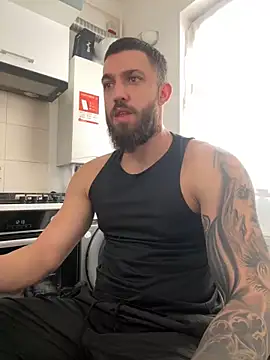 Snapshot of LoveIsBlind_ chatting on October 2025 09:13:02 AM LoveIsBlind online show from October 2025 09:13:02 AM