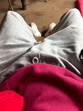 josle24 online show from September 2025 03:05:01 PM