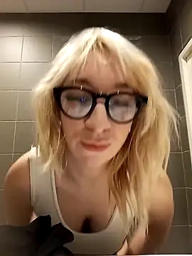 Snapshot of Giuliana_baby chatting on January 2025 09:55:01 AM Giuliana baby online show from January 2025 09:55:01 AM