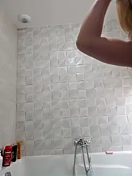 Snapshot of Giuliana_baby chatting on February 2025 08:28:01 PM Giuliana baby online show from February 2025 08:28:01 PM