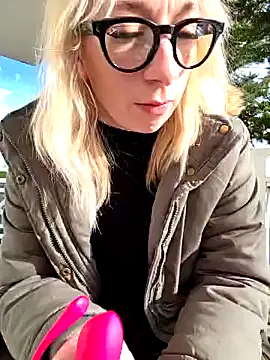 Snapshot of Giuliana_baby chatting on February 2025 02:33:01 PM Giuliana baby online show from February 2025 02:33:01 PM