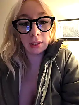 Snapshot of Giuliana_baby chatting on February 2025 07:04:02 AM Giuliana baby online show from February 2025 07:04:02 AM