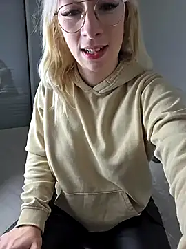 Snapshot of Giuliana_baby chatting on February 2025 08:26:01 PM Giuliana baby online show from February 2025 08:26:01 PM