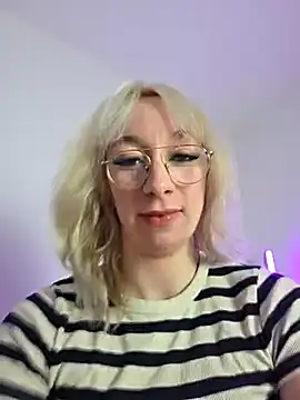 Snapshot of Giuliana_baby chatting on February 2025 11:04:02 PM Giuliana baby online show from February 2025 11:04:02 PM