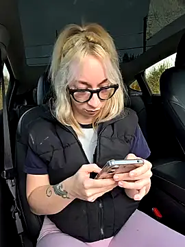 Snapshot of Giuliana_baby chatting on March 2025 04:03:02 PM Giuliana baby online show from March 2025 04:03:02 PM