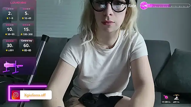 Snapshot of Giuliana_baby chatting on March 2025 04:43:01 AM Giuliana baby online show from March 2025 04:43:01 AM