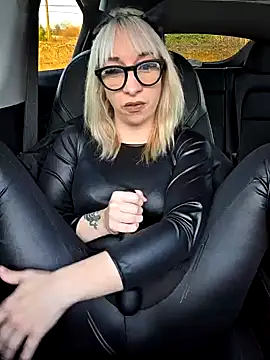 Snapshot of Giuliana_baby chatting on March 2025 05:21:01 PM Giuliana baby online show from March 2025 05:21:01 PM