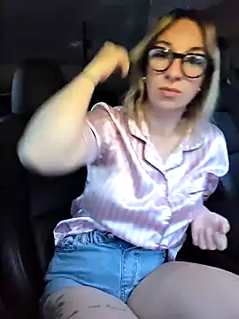 Snapshot of Giuliana_baby chatting on September 2025 05:44:02 AM Giuliana baby online show from September 2025 05:44:02 AM