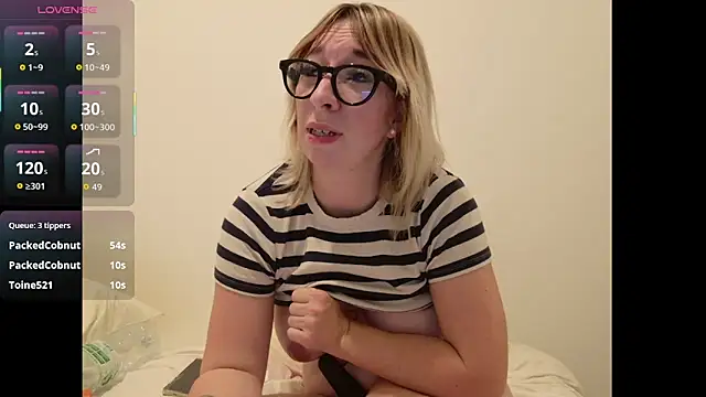 Snapshot of Giuliana_baby chatting on October 2025 08:38:02 PM Giuliana baby online show from October 2025 08:38:02 PM