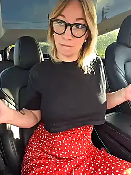 Snapshot of Giuliana_baby chatting on October 2025 08:42:01 AM Giuliana baby online show from October 2025 08:42:01 AM