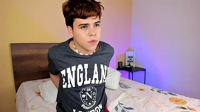 justinbiler online show from December 2024 09:38:02 AM