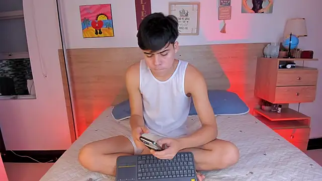 justinbiler online show from October 2025 01:34:02 PM