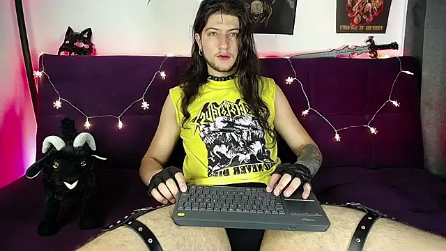 blckwolf 6 online show from December 2024 03:22:02 PM