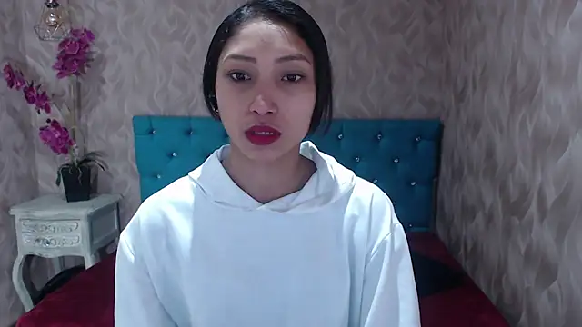 MadelineDoll online show from January 2025 01:28:01 PM