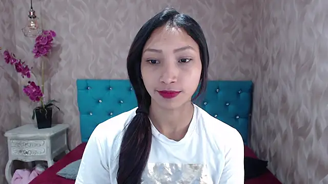 MadelineDoll online show from January 2025 01:08:01 PM