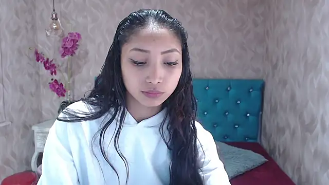 MadelineDoll online show from February 2025 04:02:01 PM