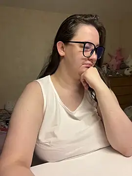 Snapshot of hungry1bunny chatting on January 2025 06:03:02 PM hungry1bunny online show from January 2025 06:03:02 PM