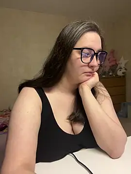 Snapshot of hungry1bunny chatting on January 2025 08:35:01 PM hungry1bunny online show from January 2025 08:35:01 PM