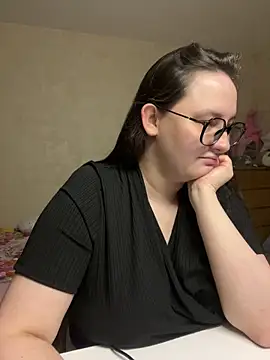 Snapshot of hungry1bunny chatting on January 2025 11:23:01 PM hungry1bunny online show from January 2025 11:23:01 PM