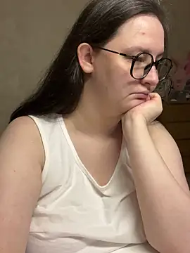 Snapshot of hungry1bunny chatting on February 2025 08:28:01 PM hungry1bunny online show from February 2025 08:28:01 PM