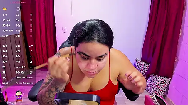 Snapshot of Sharon_hils chatting on December 2024 01:52:02 PM Sharon hils online show from December 2024 01:52:02 PM