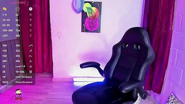 Snapshot of Sharon_hils chatting on February 2025 07:18:02 PM Sharon hils online show from February 2025 07:18:02 PM