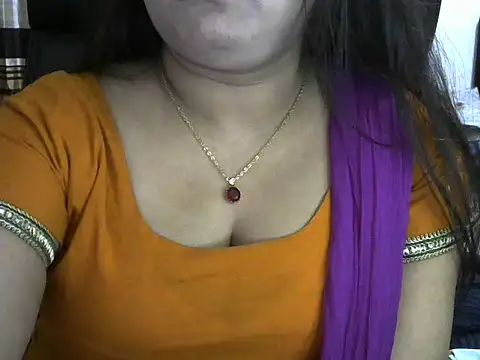 Snapshot of SweetGirlRani143 chatting on December 2024 03:55:01 PM SweetGirlRani143 online show from December 2024 03:55:01 PM