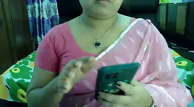 Snapshot of SweetGirlRani143 chatting on March 2025 03:09:01 PM SweetGirlRani143 online show from March 2025 03:09:01 PM