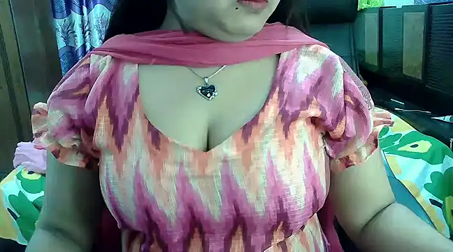 Snapshot of SweetGirlRani143 chatting on March 2025 06:14:01 PM SweetGirlRani143 online show from March 2025 06:14:01 PM