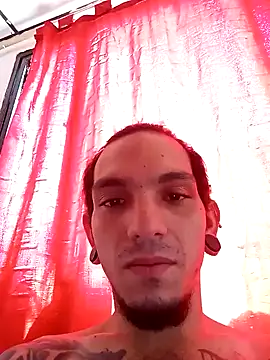 Snapshot of HornetBigDickonYou chatting on January 2025 04:02:01 PM HornetBigDickonYou online show from January 2025 04:02:01 PM
