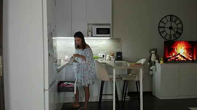 Snapshot of nilliluv chatting on September 2025 04:44:02 PM nilliluv online show from September 2025 04:44:02 PM