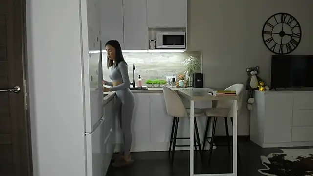 Snapshot of nilliluv chatting on October 2025 12:20:01 PM nilliluv online show from October 2025 12:20:01 PM