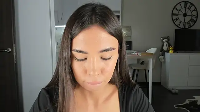 Snapshot of nilliluv chatting on November 2025 08:09:01 AM nilliluv online show from November 2025 08:09:01 AM