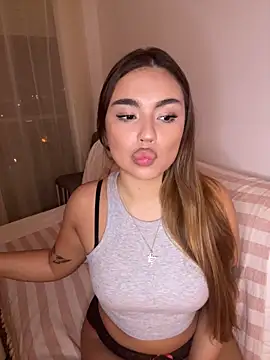 mint melissaaa online show from December 2024 06:12:01 PM
