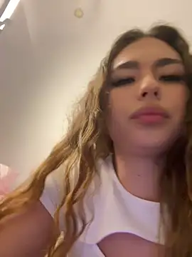 mint melissaaa online show from March 2025 12:28:01 PM
