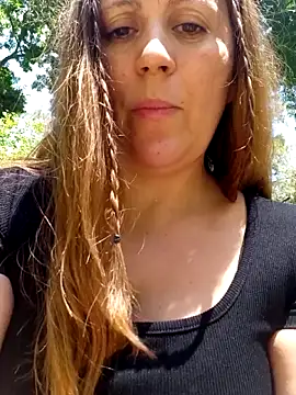 SofiEstevez online show from October 2025 03:56:02 PM