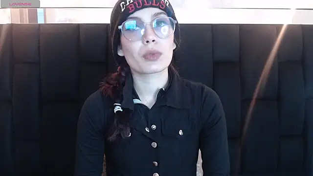  yuyi online show from January 2025 11:22:01 AM