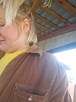 Snapshot of -Schweppes- chatting on March 2025 09:26:01 AM -Schweppes- online show from March 2025 09:26:01 AM