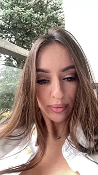 Snapshot of tina_akira chatting on November 2025 11:11:02 AM tina akira online show from November 2025 11:11:02 AM