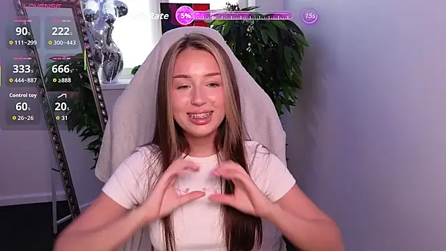 Snapshot of MonicaWeber_ chatting on October 2025 01:30:02 PM MonicaWeber online show from October 2025 01:30:02 PM