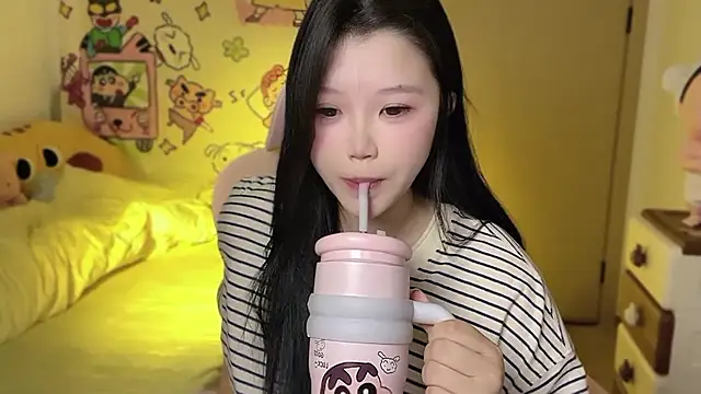 xiSSts online show from October 2025 08:18:02 PM