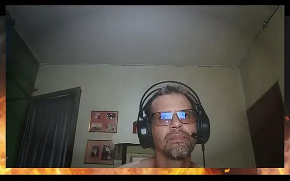 Snapshot of Aj_love22 chatting on November 2025 05:39:01 AM Aj love22 online show from November 2025 05:39:01 AM