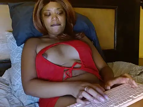 thekelliecapri online show from September 2025 07:38:01 PM