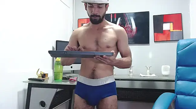 ryan musclexxx online show from December 2024 10:28:02 AM