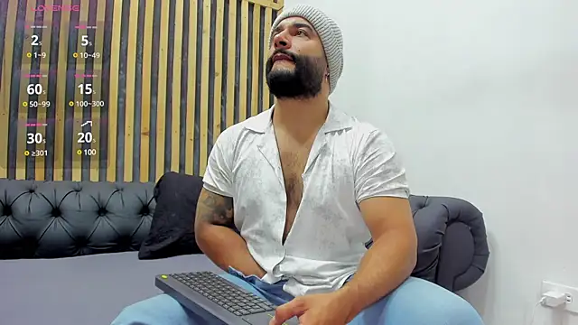 Luke  09 online show from December 2024 12:27:01 PM