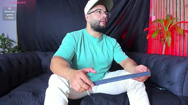 Luke  09 online show from January 2025 12:49:01 PM