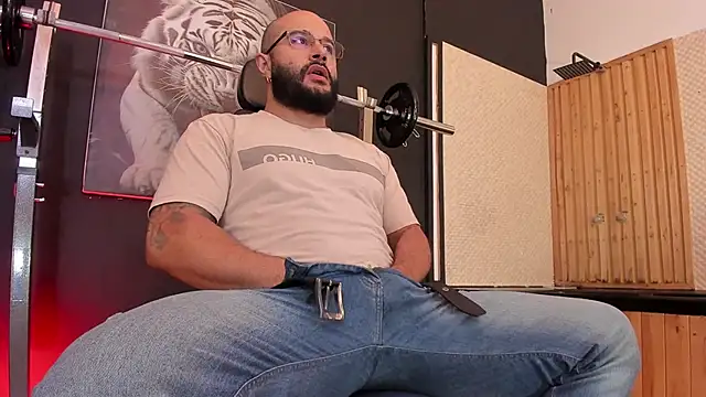 Luke  09 online show from November 2025 11:21:01 AM