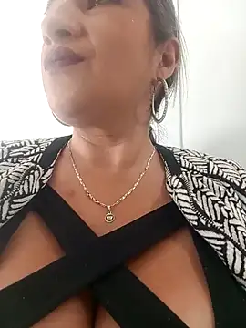 Hannahcandyy online show from January 2025 04:26:01 PM