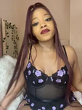 ItsLeyaa online show from October 2025 01:31:01 PM