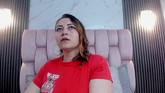 Soofhiaa R online show from December 2024 12:08:02 PM